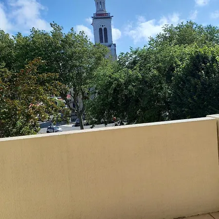 アパート Bord De